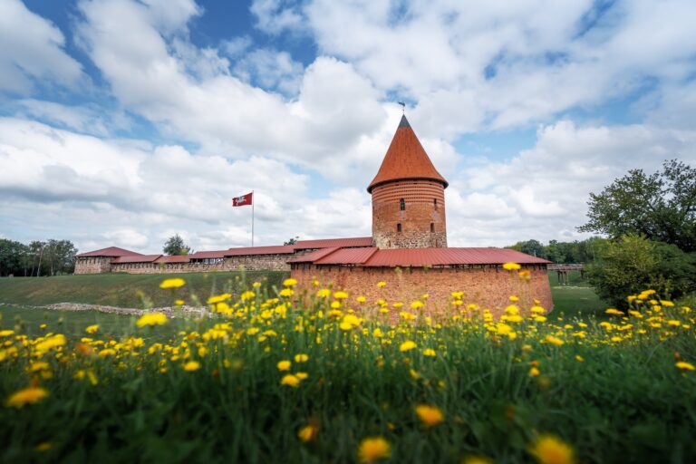 Letenky Kaunas z Bratislavy