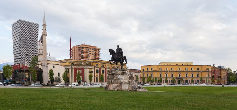 Letenky Tirana z Bratislavy